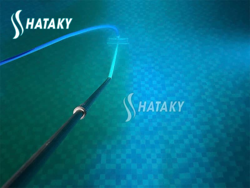 Tại Sao Nhiều Người Tin Dùng Bàn Hút Vệ Sinh SPS 4 Bánh Bằng Nhôm? 3 Di chuyển bàn hút cho đều để lấy đi hết cặn dưới đáy hồ