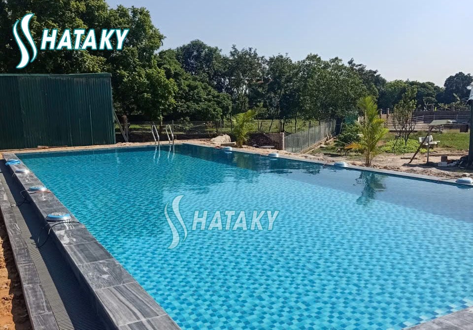 Đèn Tafuma được nhiều người lựa chọn lắp đặt cho hồ bơi