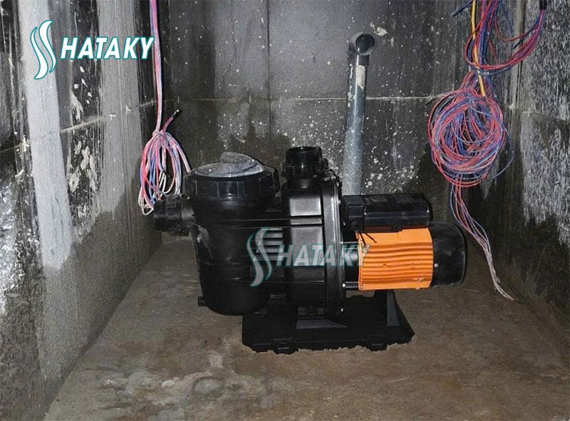 Để máy bơm chạy vào những khung giờ mát