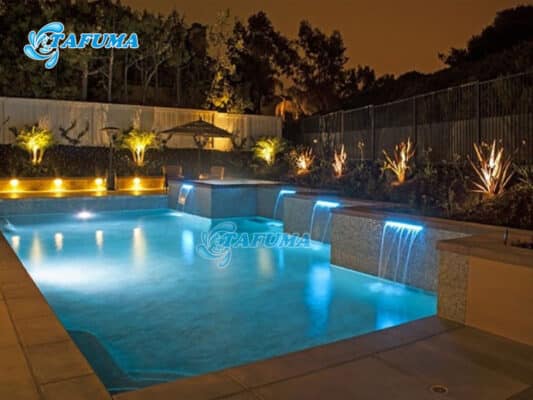 Đèn led hồ bơi được nhiều người lựa chọn